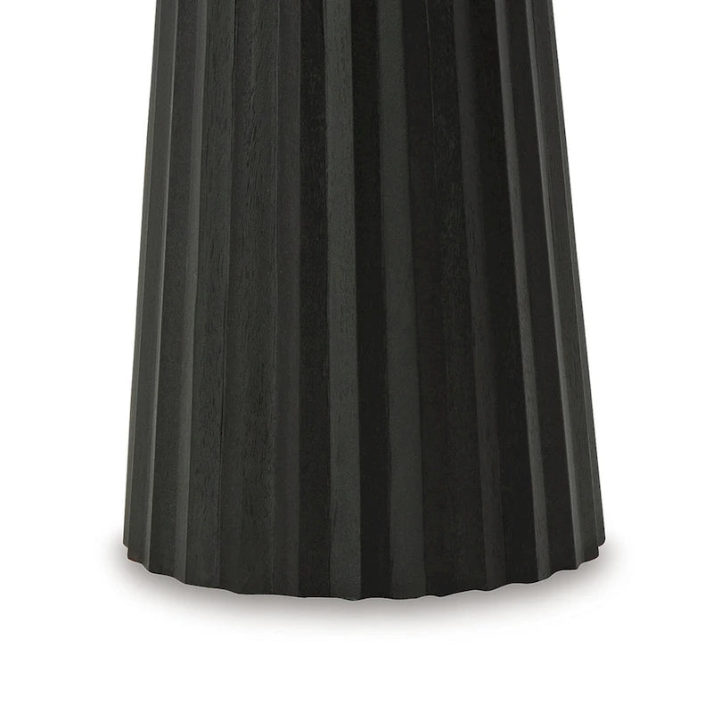 Petite table d'appoint avec une base classique en bois massif noir dotée d'un évidement rond, 14 pouces.