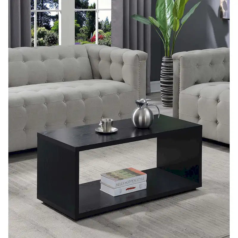 Table basse avec étagères