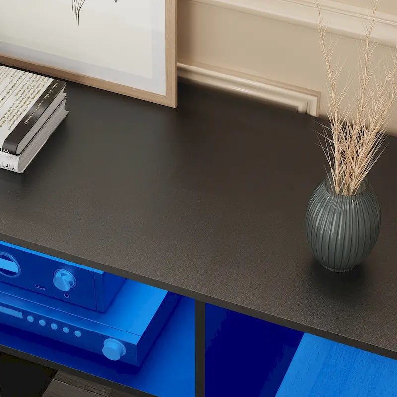 Meuble TV DIY moderne, meuble de rangement transformable avec bande lumineuse LED.
